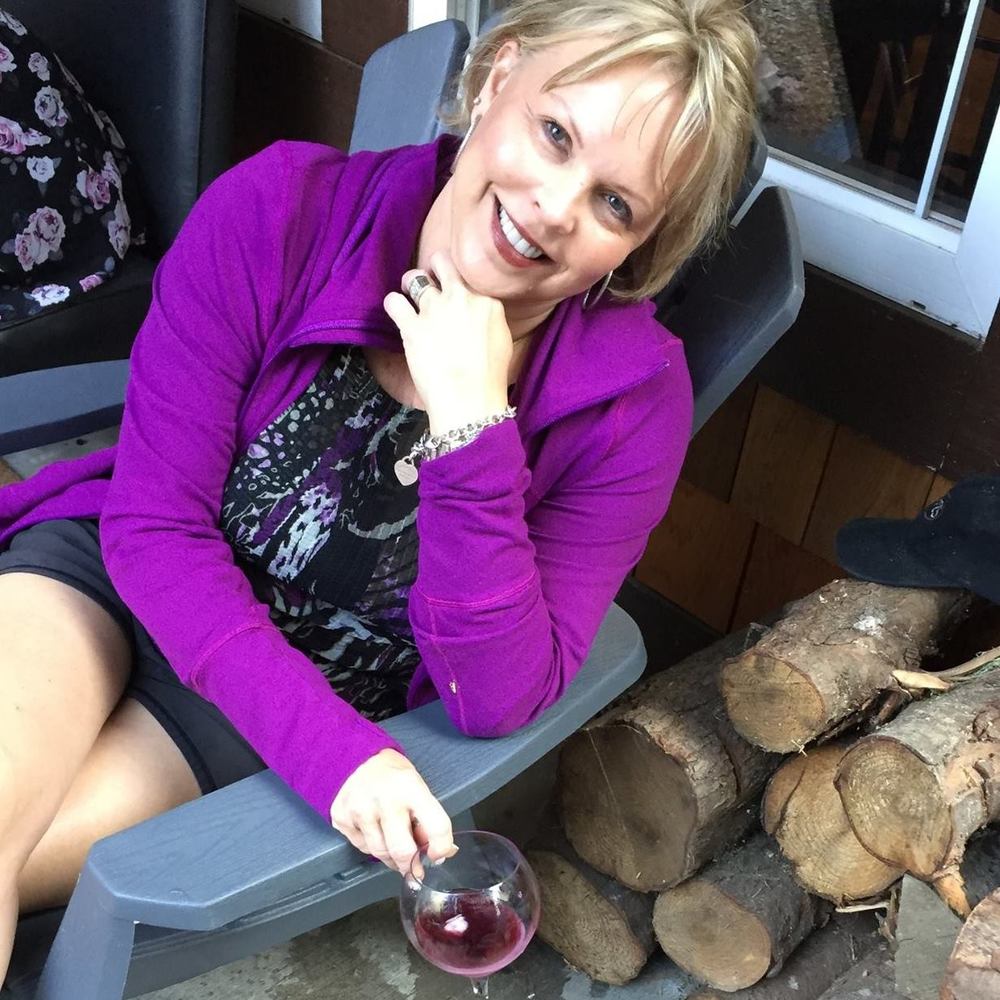 Meet your Posher, Lorie